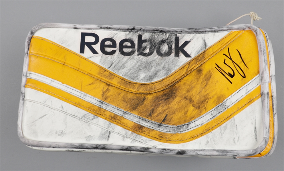 Roberto Luongos 2014-15 Florida Panthers Signed Reebok Game-Used Blocker with Team COA - Photo-Matched!