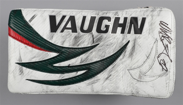 Niklas Backstroms 2011-12 Minnesota Wild Signed Vaughn Game-Used Blocker with Team COA - Photo-Matched!