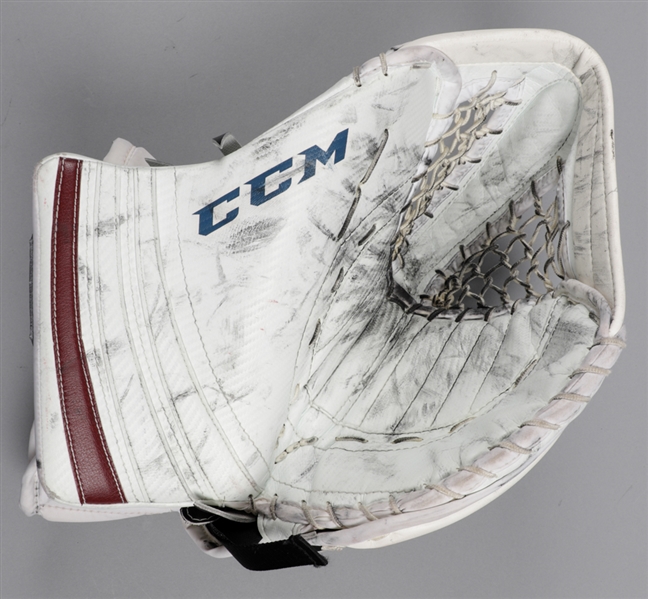 Semyon Varlamovs 2013-14 Colorado Avalanche Signed CCM Game-Used Glove with LOA - Photo-Matched!