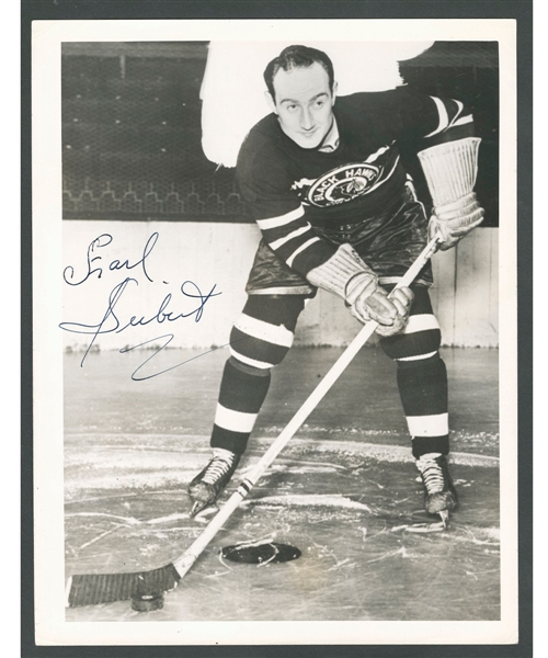 Deceased HOFer Earl Seibert Signed Chicago Black Hawks Photo from the E. Robert Hamlyn Collection