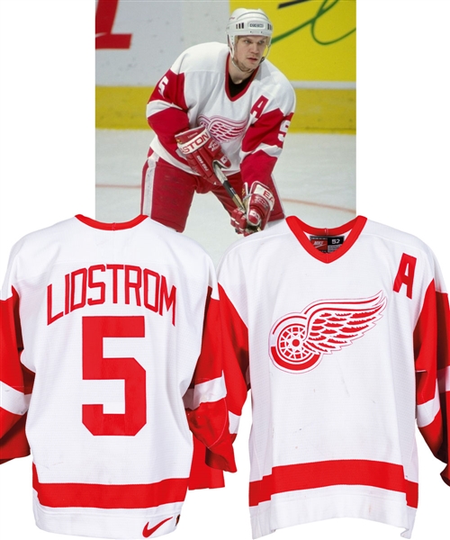Nicklas Lidstrom’s 1998-99 Detroit Red Wings Game-Worn Alternate Captain’s Jersey with Team COA from the Michael Wexler Collection - Team Repairs!