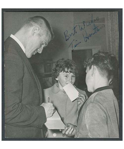 Deceased HOFer Tim Horton (Toronto Maple Leafs) Signed Photo from the E. Robert Hamlyn Collection