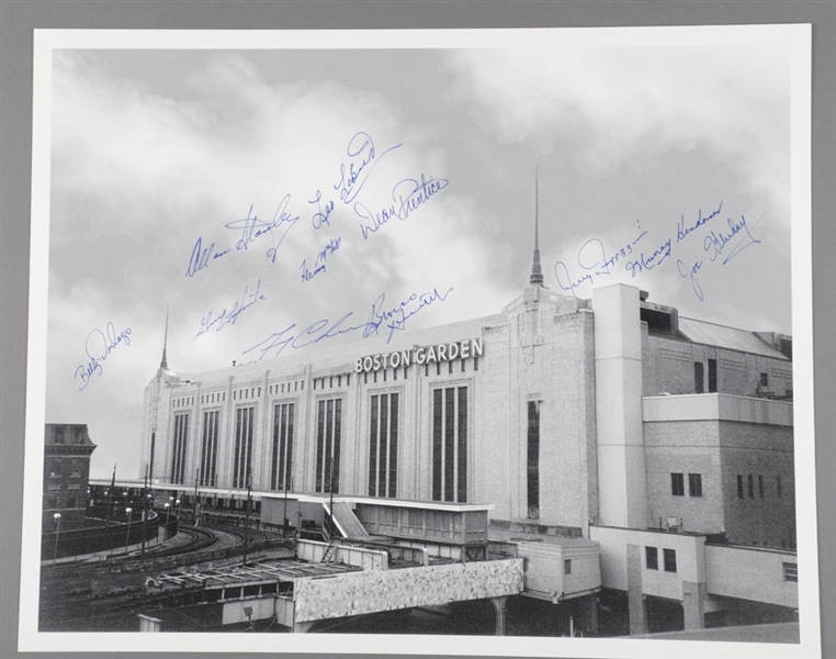 Boston Garden Photo Autographed by 11 Former Boston Bruins Players with LOA (16" x 20")