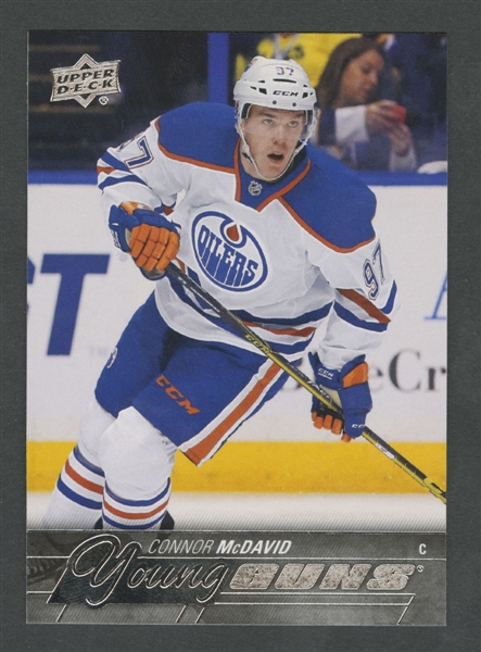 2015-16 Upper Deck Young Guns Hockey Card #201 Connor McDavid RC