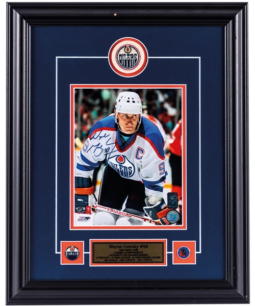 Wayne Gretzky Signed Edmonton Oilers Framed "The Stare" Photo Display with WGA COA (17” x 21”) 