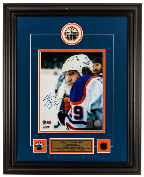 Wayne Gretzky Signed Edmonton Oilers Framed "Assessing Game Play" Photo Display with WGA COA (17” x 21”)