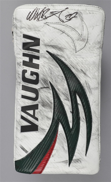 Niklas Backstroms 2011-12 Minnesota Wild Signed Vaughn Game-Used Blocker with Team COA - Photo-Matched!