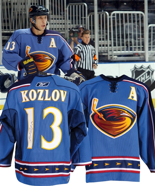 Vyacheslav Kozlov 2005-06 Atlanta Thrashers Signed Game-Worn Alternate Captains Jersey with LOA - Photo-Matched!