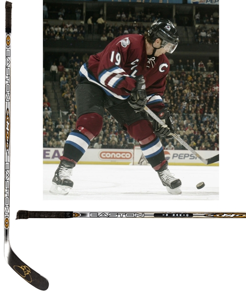 Joe Sakic’s Early-2000s Colorado Avalanche Signed Easton Synergy Game-Used Stick from the Personal Collection of an Important Hockey Executive with His Signed LOA