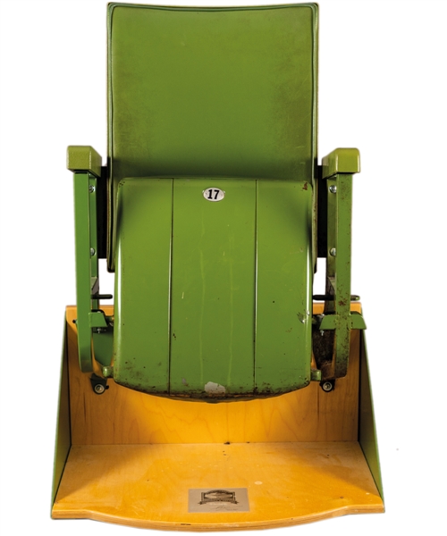 Maple Leaf Gardens Single Green #17 Seat with Base (35")