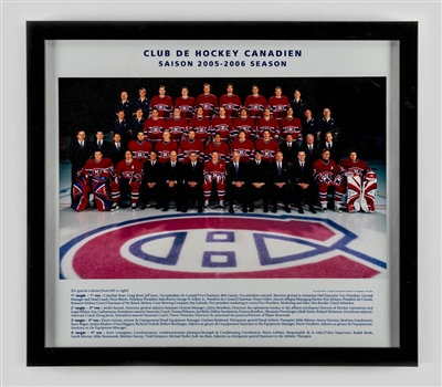 Montreal Canadiens 2005-06 Framed Team Photo from the Montreal Canadiens Archives (14 ¾” x 16 ¾”) 