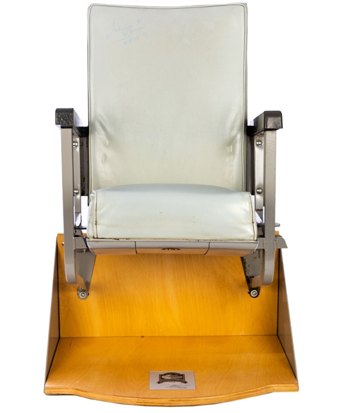 Maple Leaf Gardens Single Grey Seat with Base (36") 