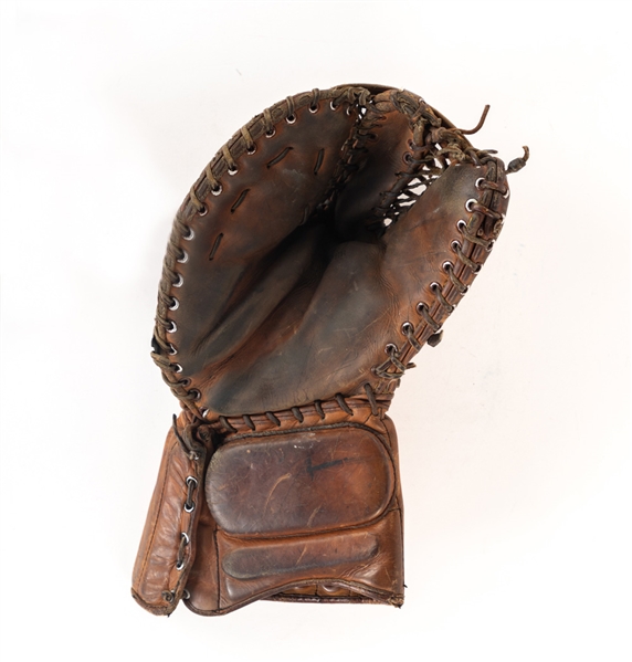 Vintage Detroit Red Wings Game-Used Rawlings Glove 