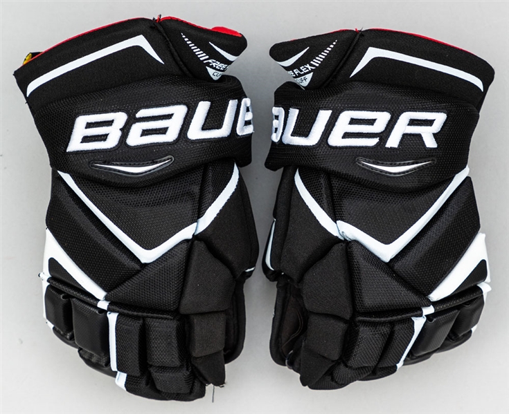 Demain des Hommes 2018 French-Language TV Series-Worn Bauer Black Hockey Glove Collection of 6 