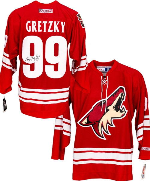 Wayne Gretzky Signed Phoenix Coyotes Jersey with Team COA 