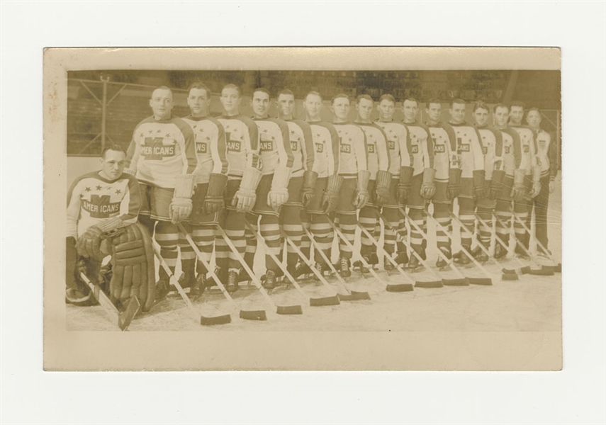 New York Americans 1938-39 Team Photo Postcard Including HOFers Schriner, Stewart, Smith and Dutton 