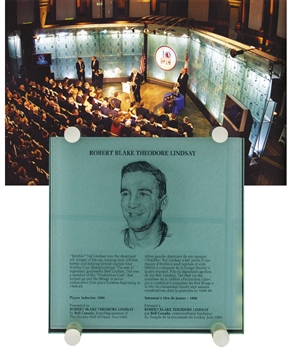 Ted Lindsays Hockey Hall of Fame Glass Panel with Family LOA (12” x 1 ½” x 13 ½”) 