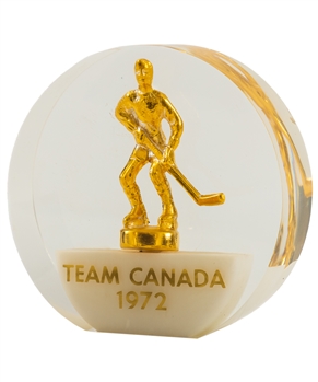 Pat Stapletons 1972 Canada-Russia Series Team Canada Paperweight with Family LOA