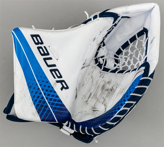 Demain des Hommes 2018 French-Language TV Series-Worn Bauer Vapor 900 Blocker and Glove Set