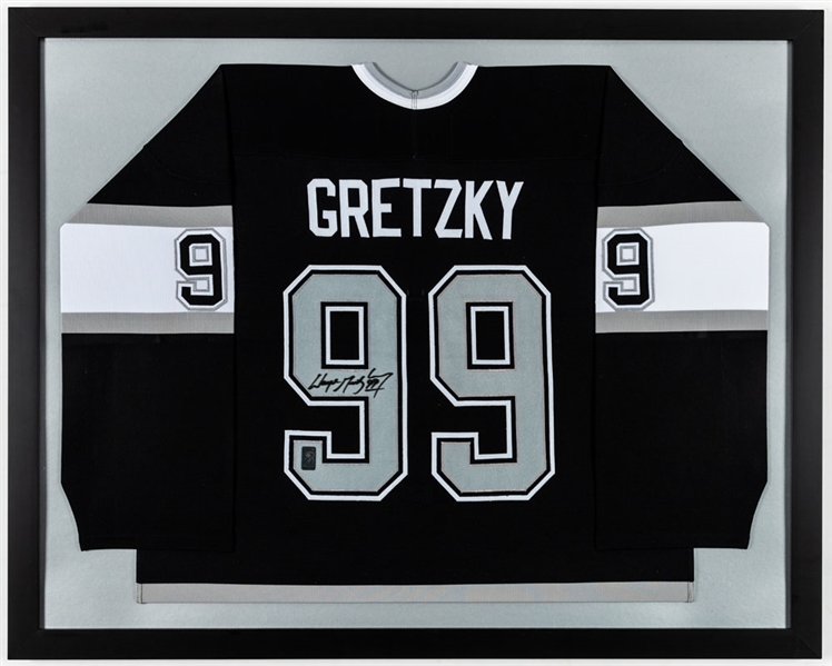 Wayne Gretzky Signed 1989-90 Los Angeles Kings Framed Jersey with WGA COA (34" x 43")