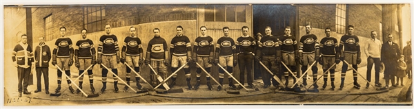 Montreal Canadiens 1926-27 Panoramic Team Photo Featuring HOFers Morenz, Joliat, Hainsworth, Mantha, Gardiner and Dandurand (5" x 20")