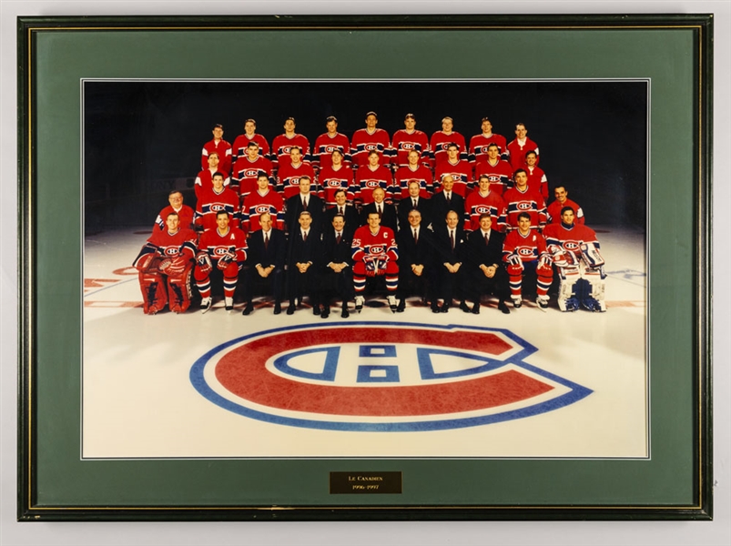 Montreal Canadiens 1996-97 Team Photo Framed Display from the Montreal Canadiens Archives (35” x 48”)