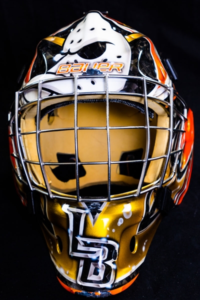 Demain des Hommes 2018 French-Language TV Series-Worn Bauer Goalie Mask with Anaheim Ducks Graphics 