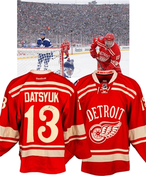 Pavel Datsyuk’s Detroit Red Wings 2014 Winter Classic Signed Game-Worn Second Period Jersey with Team COA