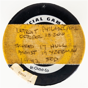 Brett Hulls October 18th 2001 Detroit Red Wings Signed Goal Puck - Game-Winning Goal! - Assisted by Yzerman! 