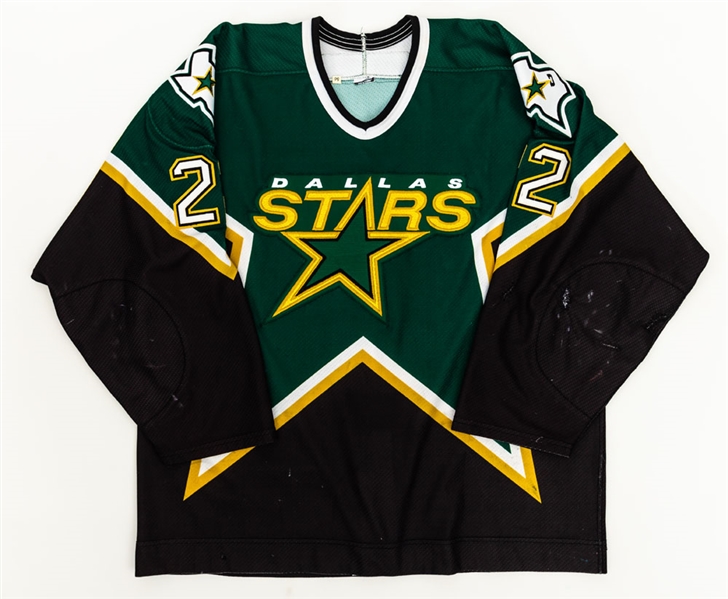 Kirk Muller’s 2000-01 Dallas Stars Game-Worn Jersey with Team LOA - Team Repairs! -  Photo-Matched!