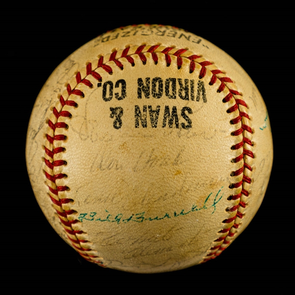 Pittsburgh Pirates 1962 Team-Signed Baseball by 26 with JSA LOA - Includes Roberto Clemente and Bill Mazeroski 