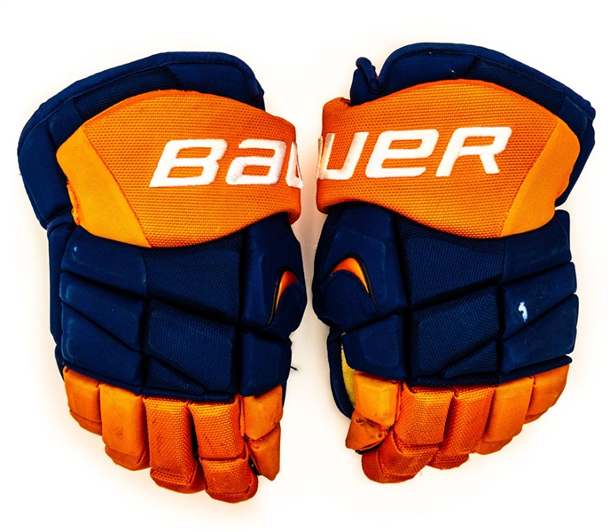 Justin Schultz’s 2013-14 Edmonton Oilers Signed Bauer Vapor Game-Worn Gloves with Team LOA 