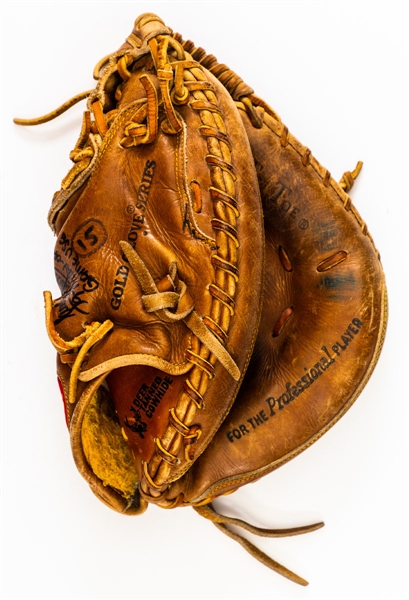 Sandy Alomar’s 1997 Cleveland Indians Signed Rawlings Game-Used Playoffs Glove with His Signed LOA 