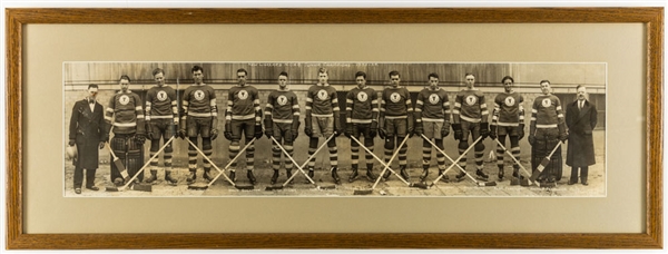 New Liskheard Juniors 1933-34 Framed Panoramic Team Photo (12" x 33") 