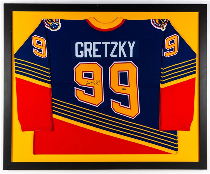 Wayne Gretzky Signed St. Louis Blues Framed Jersey with UDA COA (34 ¾” x 42 ¾”)