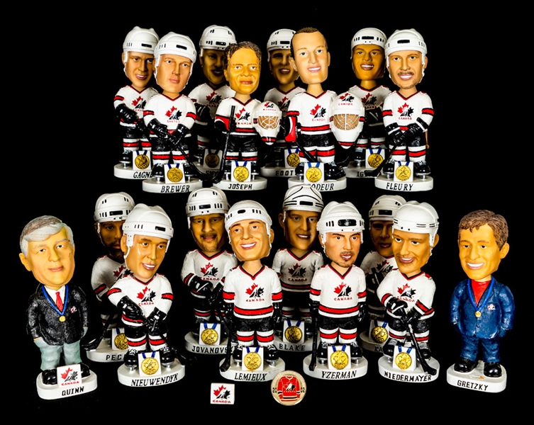 Team Canada 2002 Winter Olympic Bobble Head Collection of 19 