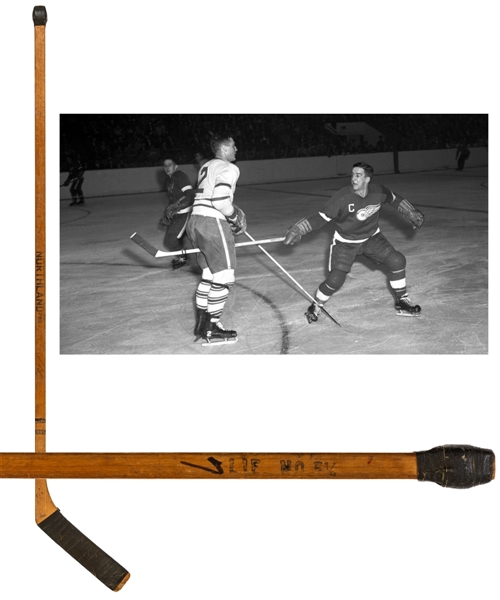 Ted Lindsays Circa 1954-55 Detroit Red Wings Team-Signed Northland Pro Game-Used Stick Including Terry Sawchuk and Gordie Howe - Stanley Cup Champions!