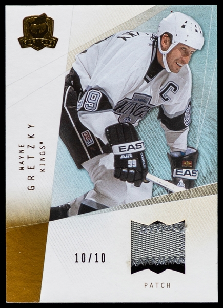 2009-10 Upper Deck The Cup Gold Patch Hockey Card #90 HOFer Wayne Gretzky (10/10)