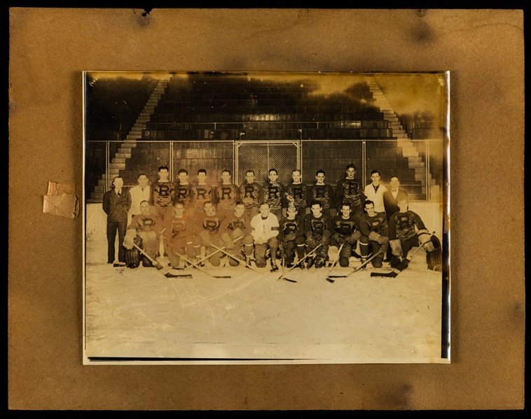 Montreal Royals QSHL 1938-39 Allan Cup Finalists Team-Signed Photo with Buddy OConnor - LOA 