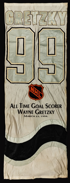 Wayne Gretzky March 23rd 1994 "All-Time Goal Scoring Record" Banner from the Los Angeles Forum (33” x 90”)