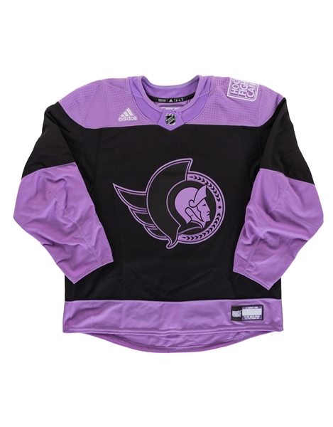 Chris Tierneys 2020-21 Ottawa Senators Signed "Hockey Fights Cancer" Warm-Up Worn Jersey with Team COA
