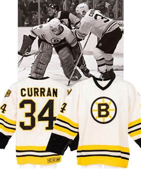 CCM Boston Bruins Pooh Bear NHL Hockey Jersey Vintage Yellow Gold