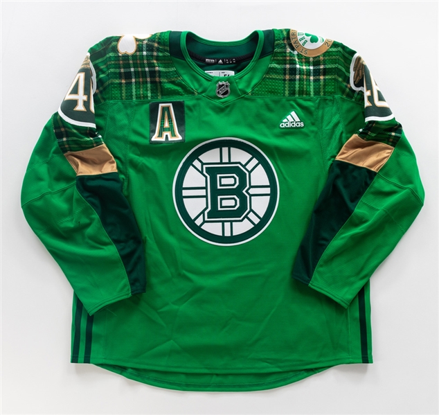 David Krejcis 2017-18 Boston Bruins "St Patricks Day" Signed Warm-Up Worn Alternate Captains Jersey with LOA 