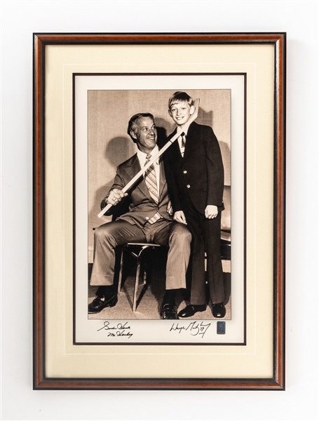 Wayne Gretzky and Gordie Howe Dual-Signed “The Hook” Limited-Edition Framed Photograph #260/299 with WGA COA (22" x 31")
