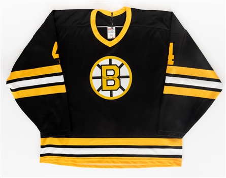 Collectable offering iconic game-worn jersey of NHL legend Bobby Orr -  Sports Collectors Digest