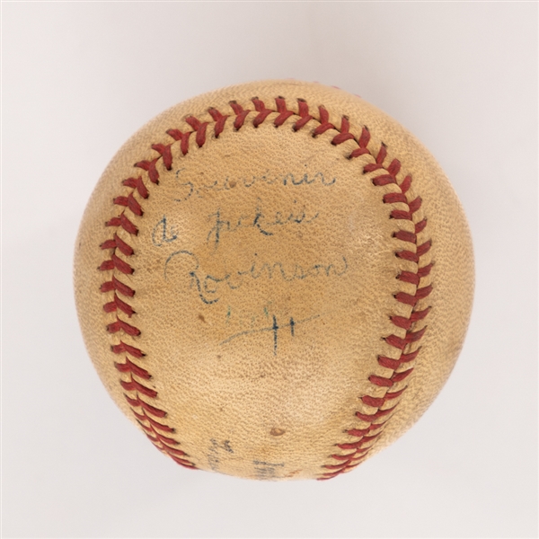 Official International League Frank J. Shaugnessy Ball with Handwritten Annotation Souvenir de Jackie Robinson (Memento of Jackie Robinson)