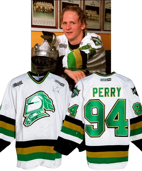 Corey Perrys 2003-04 OHL London Knights Signed Game-Worn Jersey with Team LOA - Photo-Matched! 