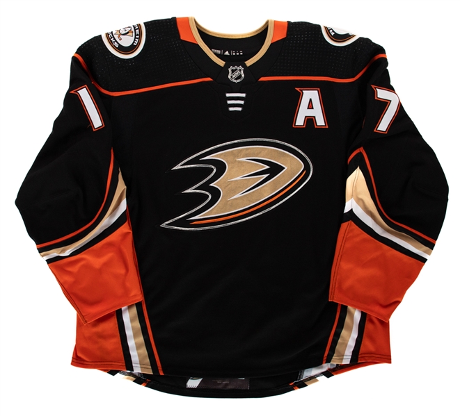 Ryan Kesler’s 2017-18 Anaheim Ducks Game-Worn Alternate Captain’s Jersey with Team LOA 