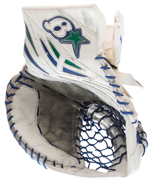 Eddie Lacks 2013-14 Vancouver Canucks Signed Brians G-Netik Pro Game-Used Rookie Season Glove 