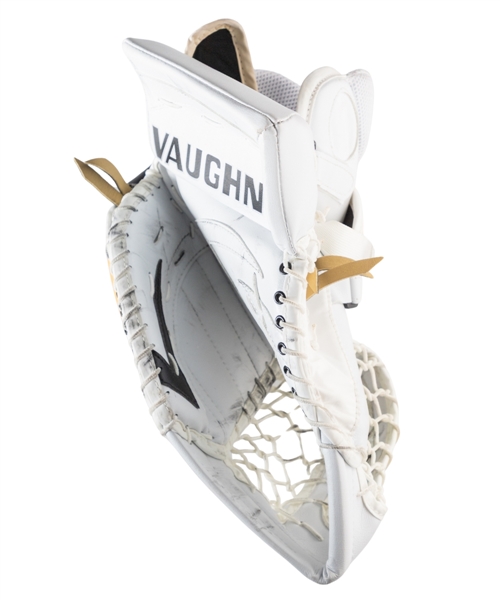 Jonas Gustavssons 2015-16 Boston Bruins Practice-Worn Vaughn V5 Glove 